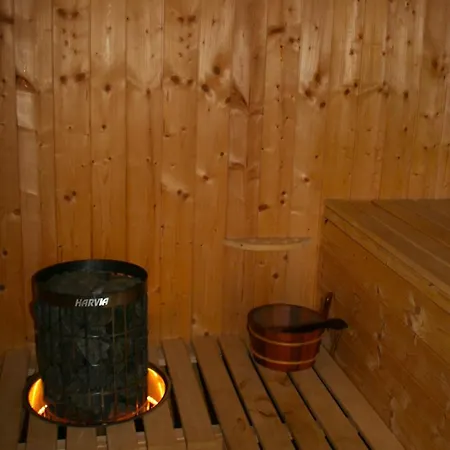 Friends - Promenade Foeldszint Apartamento *